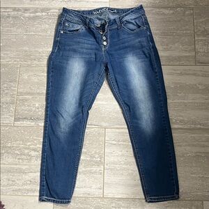 Wallflower Classic Blue Ankle Jeans